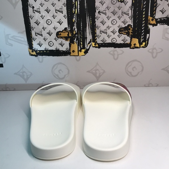 New Authentic VERSACE SMILEY MEDUSA SLIDES SANDALS WHITE/FUXIA - Picture 8 of 11